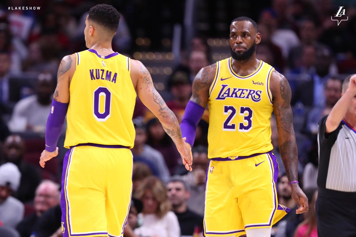 被密切联系 被密切联系