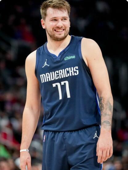 球迷们对这 球迷们对这