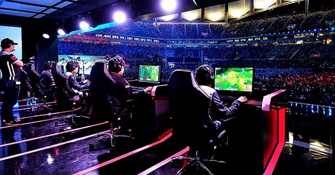 示西班牙裁 示西班牙裁