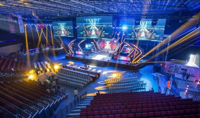 快船开启震 快船开启震